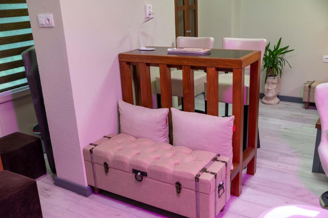 E 14 Aparthotel Berekfürdő Bagian luar foto